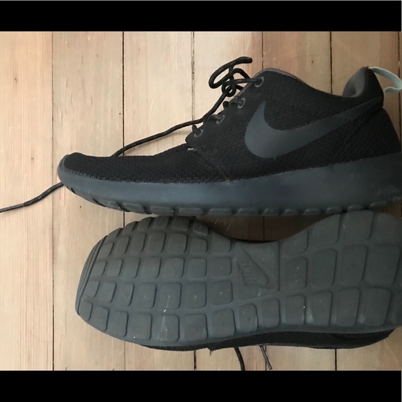 black roshes 2